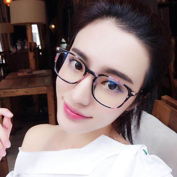 2020 new anti blue light glasses female computer glasses men blue light blocking women tr90 anti gaming, White;black
2020 new anti blue light glasses female computer glasses men blue light blocking women tr90 anti gaming, White;black
