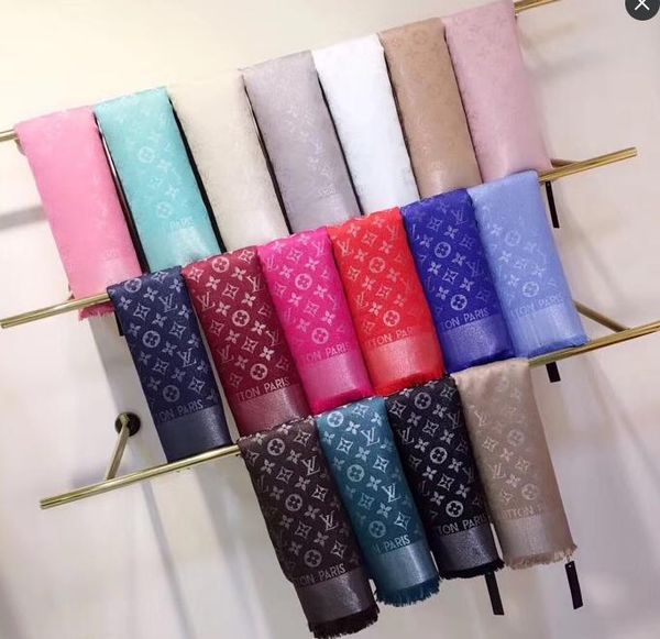 2019 fashion winter 100% cashmere scarf women and men brand luxury big size classic check scarves pashmina infinity scarfs, Blue;gray
2019 fashion winter 100% cashmere scarf women and men brand luxury big size classic check scarves pashmina infinity scarfs, Blue;gray