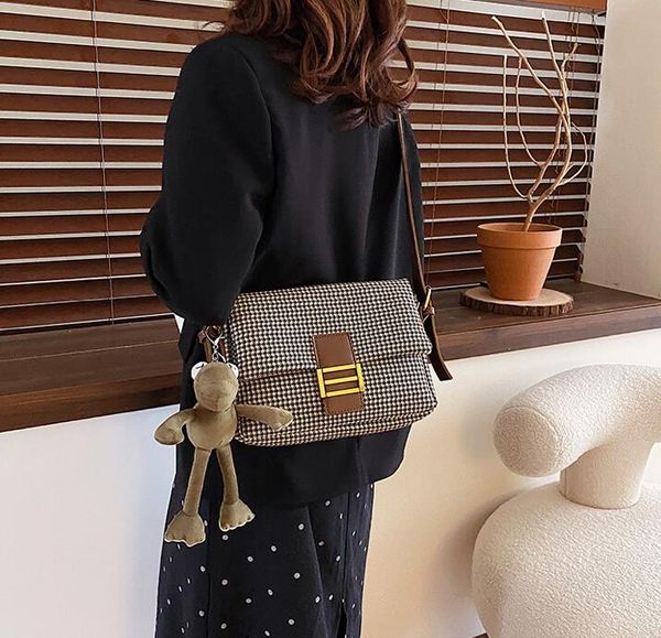 дизайнер женщины щитка сумочка лягушка подвеска crossbody сумки на ремне сумки люкс классический девушки сумки мода малый мешок / 8
дизайнер женщины щитка сумочка лягушка подвеска crossbody сумки на ремне сумки люкс классический девушки сумки мода малый мешок / 8