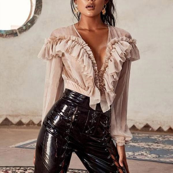 fashion summer women bodysuit deep v-neck ruffles short jumpsuit mesh perspective tight romper female beach playsuit, Black;white
fashion summer women bodysuit deep v-neck ruffles short jumpsuit mesh perspective tight romper female beach playsuit, Black;white