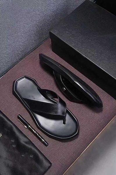 fashion luxury designer women slippers sandals ladies beach slipper tide male rivet stud slippers non-slip leather mens casual spikes shoes, Black
fashion luxury designer women slippers sandals ladies beach slipper tide male rivet stud slippers non-slip leather mens casual spikes shoes, Black