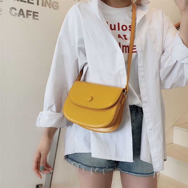 2020 new women's shoulder bag fashion small fresh saddle bag solid color ladies crossbody
2020 new women's shoulder bag fashion small fresh saddle bag solid color ladies crossbody