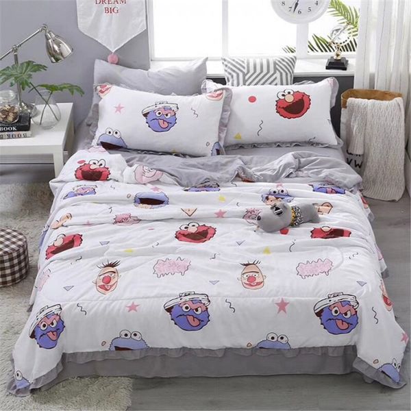 4pcs luxury version summer thin quilt king size cartoon print air conditioning cool quilt sets for home travel
4pcs luxury version summer thin quilt king size cartoon print air conditioning cool quilt sets for home travel