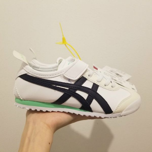 kids outdoor shoes childrens running shoes boys and girls casual shoes stitching flat shoe new fashion style 2019, Black
kids outdoor shoes childrens running shoes boys and girls casual shoes stitching flat shoe new fashion style 2019, Black