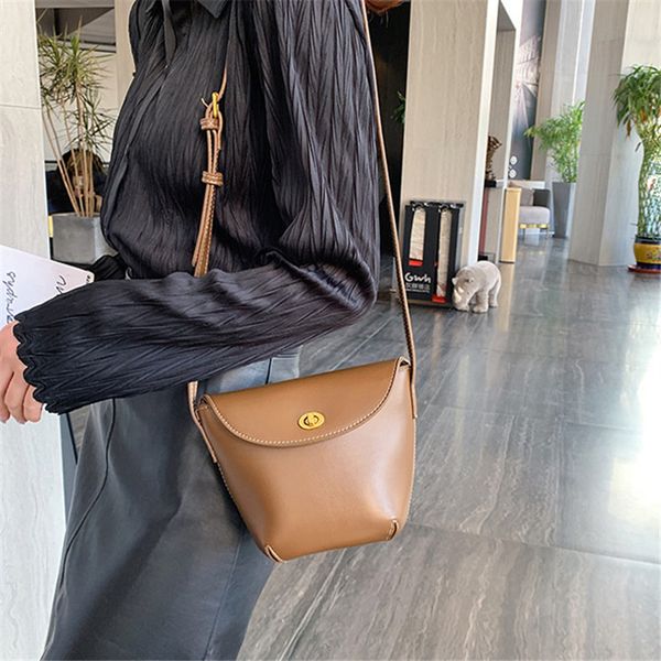 сумки для женщин 2020 мода новый дизайн одно плечо cross body bag ковш высокого класса pure colorbag
сумки для женщин 2020 мода новый дизайн одно плечо cross body bag ковш высокого класса pure colorbag