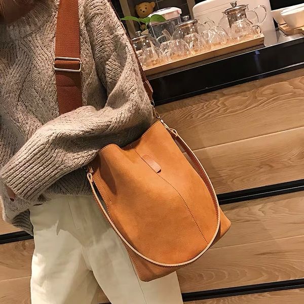 леди сумка bolsos mujer черной сумка женщина ковш сумка плечо марочной большая емкость матовой кожа pu
леди сумка bolsos mujer черной сумка женщина ковш сумка плечо марочной большая емкость матовой кожа pu