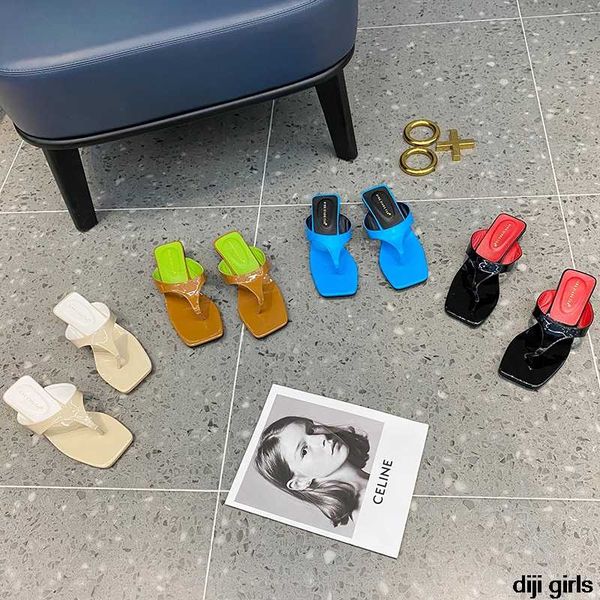 2020 new summer women's slipper fashion outdoor vacation slides flip flops low heel elegant square toe slides shoes, Black
2020 new summer women's slipper fashion outdoor vacation slides flip flops low heel elegant square toe slides shoes, Black