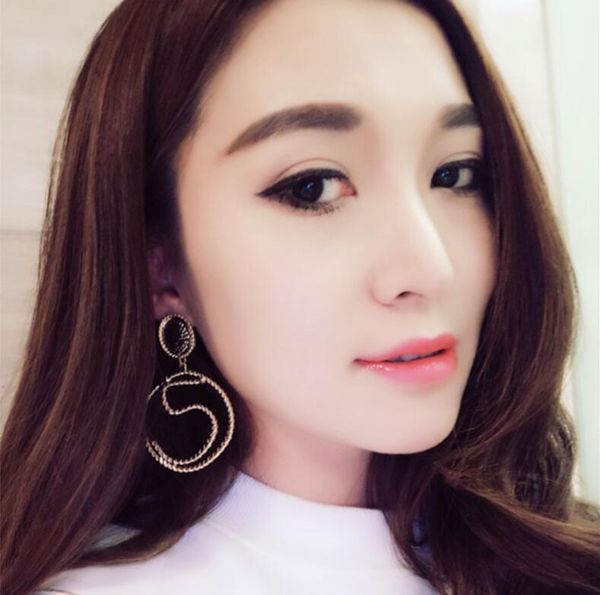 2018 europe and the united states fashion catwalk models digital 5 large circle earrings personality exaggeration net red star earrings wome, Golden;silver
2018 europe and the united states fashion catwalk models digital 5 large circle earrings personality exaggeration net red star earrings wome, Golden;silver