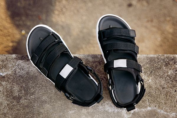 wholesale fashion causal slide sandals men women triple black white red blue classic fashion flat shoes sneaker eur 36-45 lll
wholesale fashion causal slide sandals men women triple black white red blue classic fashion flat shoes sneaker eur 36-45 lll