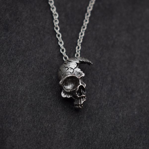 broken damaged half face skull pendant necklace men's fashion biker rock punk jewelry, Silver
broken damaged half face skull pendant necklace men's fashion biker rock punk jewelry, Silver