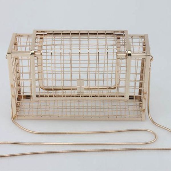 2020 new luxury personality flip metal pierced iron mesh bag evening bag fashion ladies shoulder messenger chain
2020 new luxury personality flip metal pierced iron mesh bag evening bag fashion ladies shoulder messenger chain