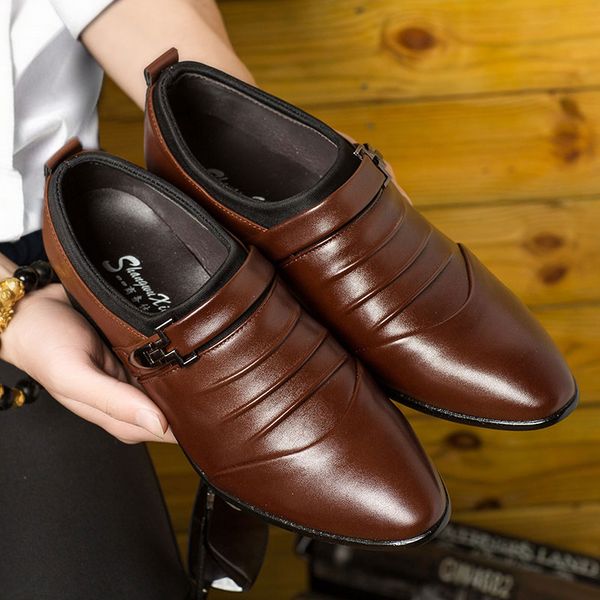 dressing men's leather shoes korean youth trend plus velvet winter england pointed black shoes set foot a pedal 38-44 code
dressing men's leather shoes korean youth trend plus velvet winter england pointed black shoes set foot a pedal 38-44 code