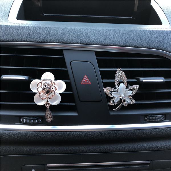 exquisite metallic swan pendant car perfume clip crystal flower car styling air conditioning decoration air freshener perfume
exquisite metallic swan pendant car perfume clip crystal flower car styling air conditioning decoration air freshener perfume