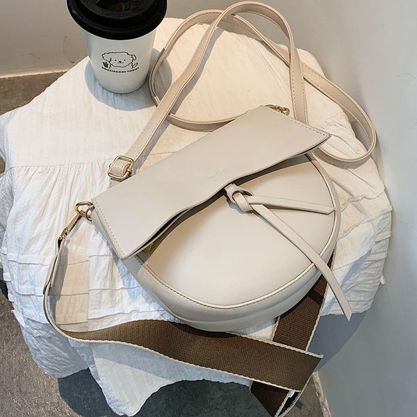 pu leather single shoulder bag 2020 new fashion women's wide shoulder strap messenger bag all-match saddle
pu leather single shoulder bag 2020 new fashion women's wide shoulder strap messenger bag all-match saddle