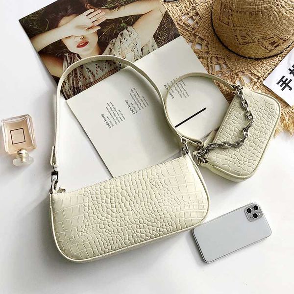 women's crocodile pattern baguette portable underarm bag chain leather retro niche design joker fashion mini
women's crocodile pattern baguette portable underarm bag chain leather retro niche design joker fashion mini