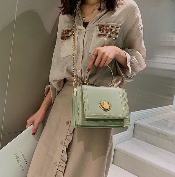2019 new diagonal cross package korean fashion portable small square bag wild chain pu handbag fashion shoulder bag wholesale
2019 new diagonal cross package korean fashion portable small square bag wild chain pu handbag fashion shoulder bag wholesale