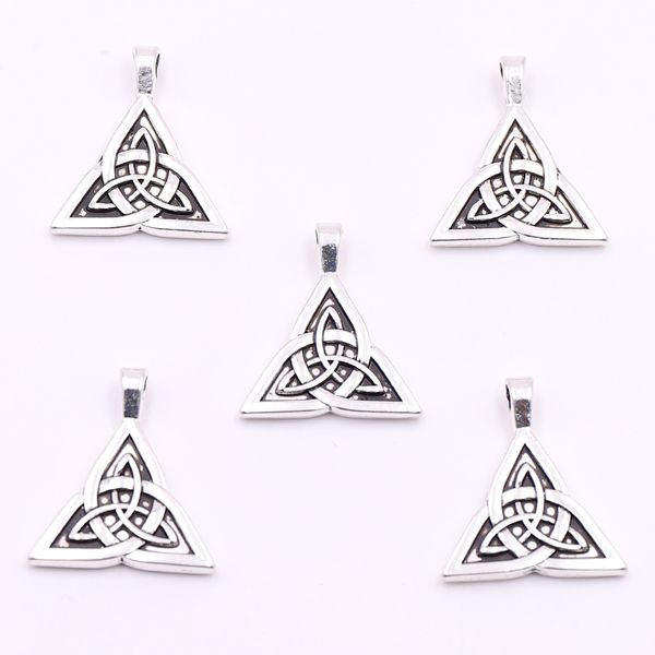 5pcs triangle pendants charms for jewelry making diy craft charms pendants for jewelry bracelets necklaces making factory price, Silver
5pcs triangle pendants charms for jewelry making diy craft charms pendants for jewelry bracelets necklaces making factory price, Silver