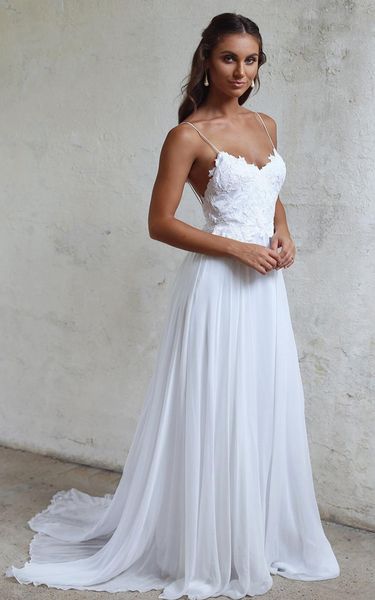 2020 spaghetti straps beach prom dresses long chiffon bridal gowns backless lace appliqued sheath party gowns, Black
2020 spaghetti straps beach prom dresses long chiffon bridal gowns backless lace appliqued sheath party gowns, Black