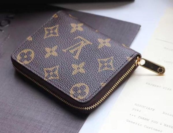 EN WOMENS brown mono 4colors CARD holder ZIPPY COIN fashion casual short leather zipper purse 60067 uxury brand short Wallet NO BOX
EN WOMENS brown mono 4colors CARD holder ZIPPY COIN fashion casual short leather zipper purse 60067 uxury brand short Wallet NO BOX