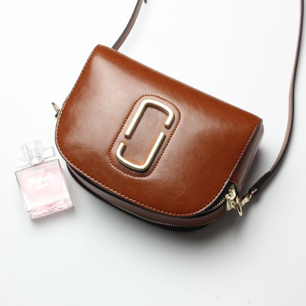 genuine leather 5a love heart v wave pattern satchel designer shoulder bag chain handbag luxury crossbody purse lady little bread tote bags
genuine leather 5a love heart v wave pattern satchel designer shoulder bag chain handbag luxury crossbody purse lady little bread tote bags