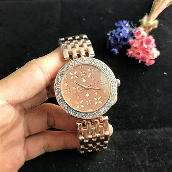 ladies shipping petals crystal dial ladies roluxury watch new 4-leaf grass casual quartz women's quartz watches wholesale watch fa agst, Slivery;brown
ladies shipping petals crystal dial ladies roluxury watch new 4-leaf grass casual quartz women's quartz watches wholesale watch fa agst, Slivery;brown