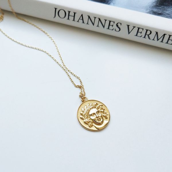 925 sterling silver avatar human face necklace gold round portrait figure necklace clavicular chain for women coin jewelry
925 sterling silver avatar human face necklace gold round portrait figure necklace clavicular chain for women coin jewelry