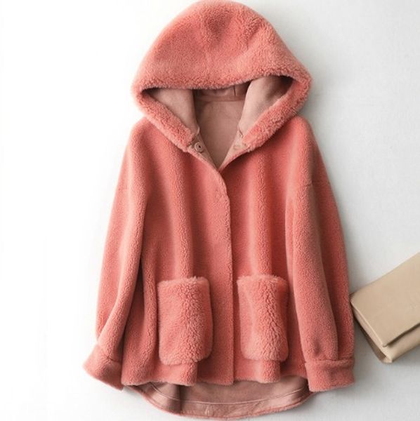 new sheep shearing coat with big hat women real sheep fur jacket wool coat size is big f123, Black
new sheep shearing coat with big hat women real sheep fur jacket wool coat size is big f123, Black