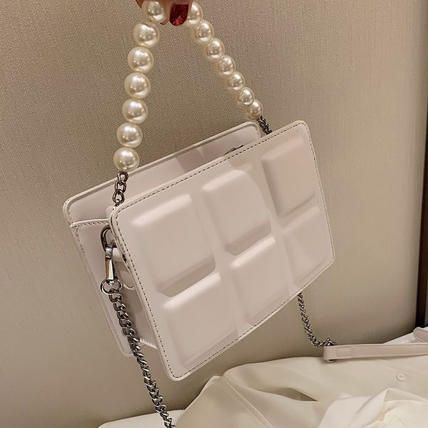elegant female pearl tote bag 2020 new high-quality pu leather women's designer handbag chain shoulder messenger bag square
elegant female pearl tote bag 2020 new high-quality pu leather women's designer handbag chain shoulder messenger bag square
