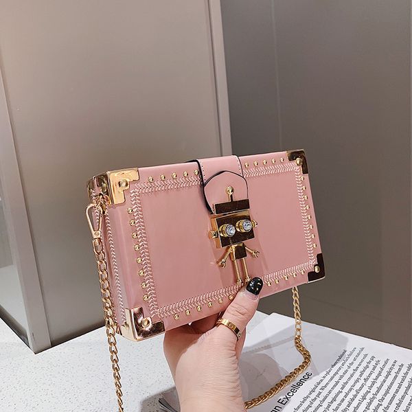 fashion box women bag rivets fashion women messenger bags small square girls shoulder bags 2019 new female shoulder packages
fashion box women bag rivets fashion women messenger bags small square girls shoulder bags 2019 new female shoulder packages