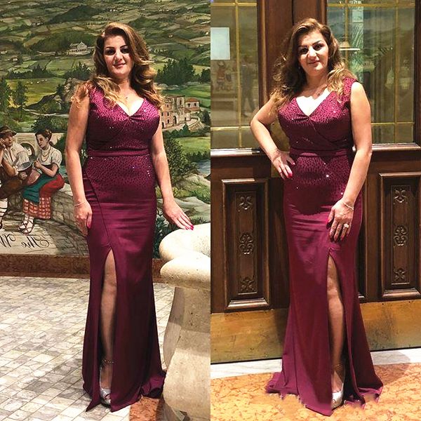 burgundy mother of the bride dress plus size beaded high slit v neck sleeveless mermaid wedding guest long evening party gowns, Black;red
burgundy mother of the bride dress plus size beaded high slit v neck sleeveless mermaid wedding guest long evening party gowns, Black;red