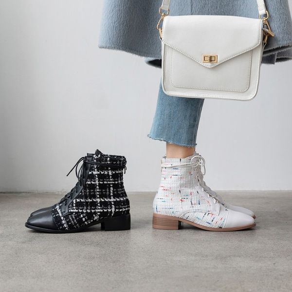brand designers women's leather ankle boots autumn retro small fragrance platform booties low-heeled winter woman shoes 34-43, Black
brand designers women's leather ankle boots autumn retro small fragrance platform booties low-heeled winter woman shoes 34-43, Black