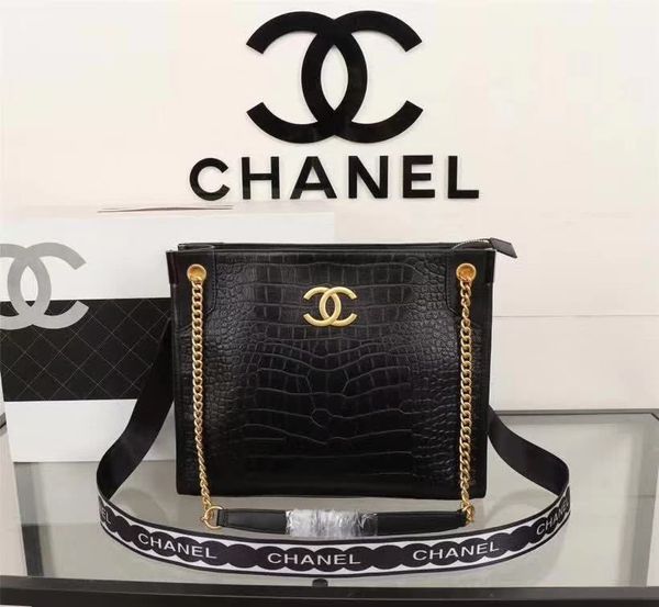 2 size 2019 luxury designer women bags handbag purses designer handbags ladies handbag tote bag women's shop bags backpack
2 size 2019 luxury designer women bags handbag purses designer handbags ladies handbag tote bag women's shop bags backpack