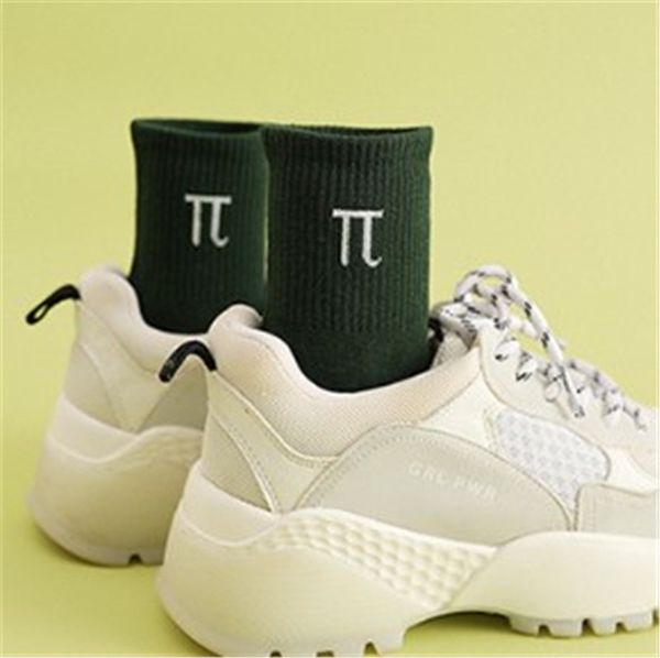 daily sock ladies ins style cute socks fashion spring autumn casual socks famale designer womens underwear, Black;white
daily sock ladies ins style cute socks fashion spring autumn casual socks famale designer womens underwear, Black;white