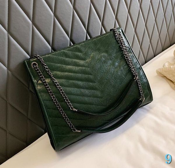 designer handbag chain shoulder messenger bag chain crossbody bags simple retro hand bill shoulder bag fashion female big tote bags9
designer handbag chain shoulder messenger bag chain crossbody bags simple retro hand bill shoulder bag fashion female big tote bags9