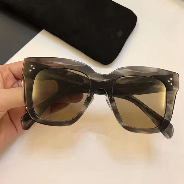 luxury-women brand designer sunglasses goggle wrap designer uv protection model big frame come with case, White;black
luxury-women brand designer sunglasses goggle wrap designer uv protection model big frame come with case, White;black