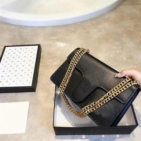 designer-handbags chain shoulder purse heart pattern luxury purse bag chain shoulder strap luxury purse handbag
designer-handbags chain shoulder purse heart pattern luxury purse bag chain shoulder strap luxury purse handbag