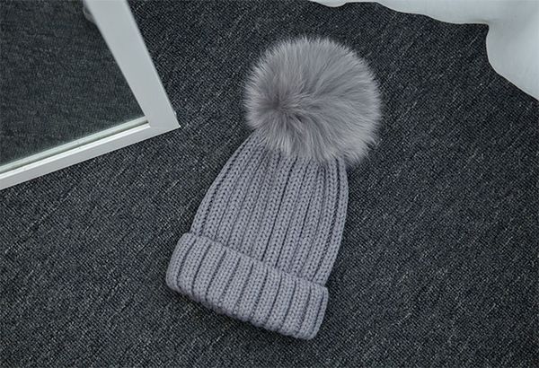 fashion noble winter knitted real fur hat women thicken beanies with real fox fur fur pompoms warm caps snapback pompon beanie hats, Blue;gray
fashion noble winter knitted real fur hat women thicken beanies with real fox fur fur pompoms warm caps snapback pompon beanie hats, Blue;gray
