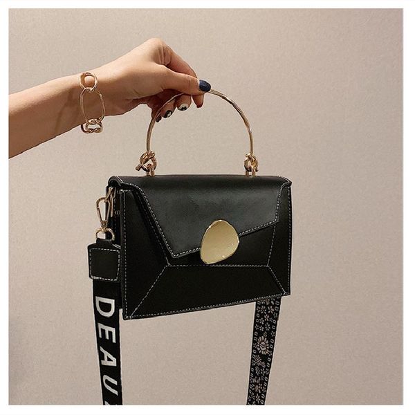 2020 contrast color pu leather crossbody bags for women 2019 chain handbags with metal handle shoulder messenger bag small totes
2020 contrast color pu leather crossbody bags for women 2019 chain handbags with metal handle shoulder messenger bag small totes