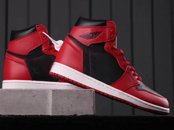 1 высокая og 85 спортивная дизайнерская обувь varsity red black i fashion men woman basketball chaussures тренеры поставляются с коробкой bq 
1 высокая og 85 спортивная дизайнерская обувь varsity red black i fashion men woman basketball chaussures тренеры поставляются с коробкой bq