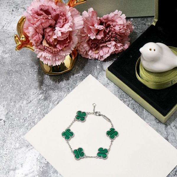 мода четырехлистный клевер серебряный агат 5 цветок браслет для женщин любителей день подарок классический дизайнерский бренд ювелирных изде, Black
мода четырехлистный клевер серебряный агат 5 цветок браслет для женщин любителей день подарок классический дизайнерский бренд ювелирных изде, Black