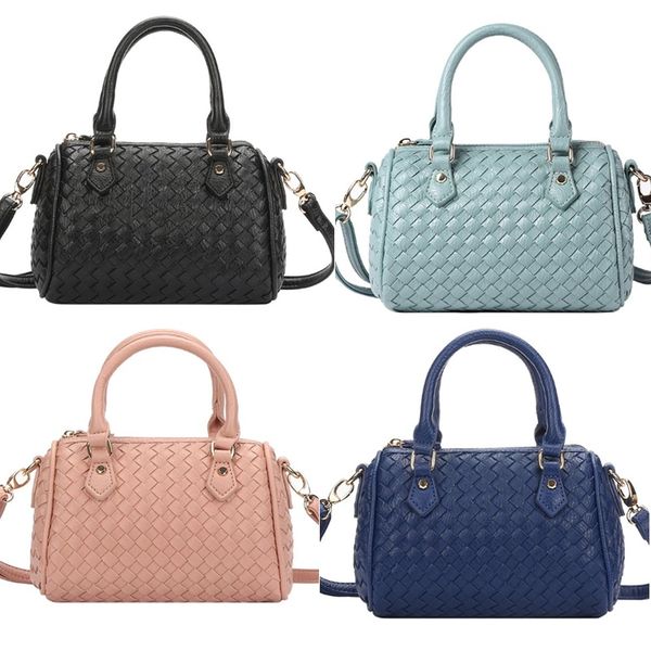 classic good quality woven boston bag, pillow bag. leather handbag ,hand made woven shoulder purse. female cross body bag
classic good quality woven boston bag, pillow bag. leather handbag ,hand made woven shoulder purse. female cross body bag