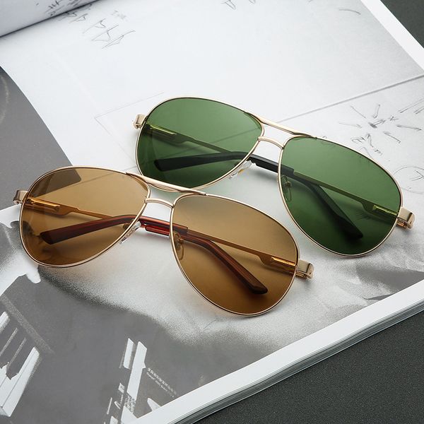 fashion guy's sun glasses sunglasses men classic design all-fit mirror sunglass with brand box ce, White;black
fashion guy's sun glasses sunglasses men classic design all-fit mirror sunglass with brand box ce, White;black