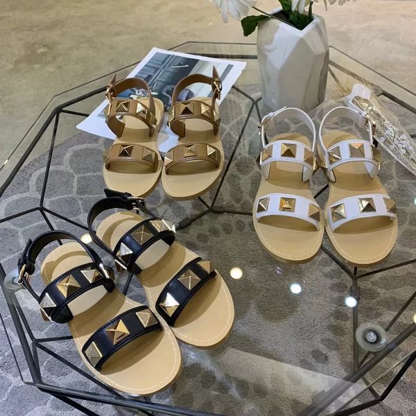 2019 designer shoes flat slippers sandals sandals women rivet shoes black brown white eu:35-40 with box
2019 designer shoes flat slippers sandals sandals women rivet shoes black brown white eu:35-40 with box