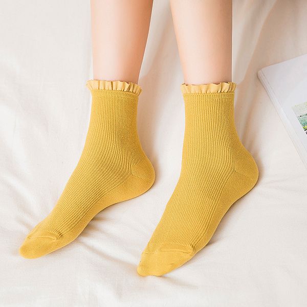 japanese-style new products autumn and winter flounced women's sweet pile style socks wholesale solid color fine vertical stripe, Black;white
japanese-style new products autumn and winter flounced women's sweet pile style socks wholesale solid color fine vertical stripe, Black;white