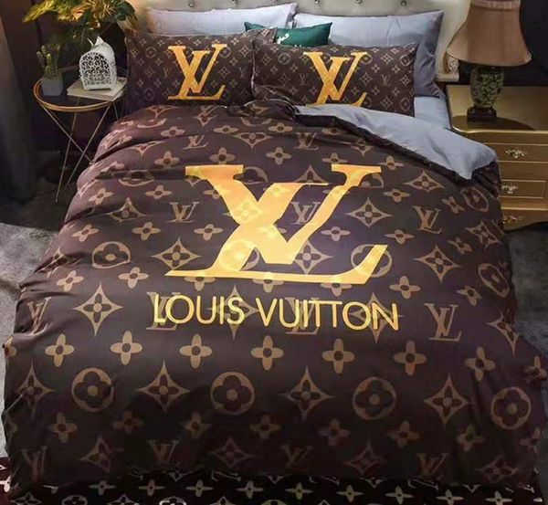 Branded flower letter printed cotton bedding et fa hion 4 pc heet duvet cover pillowca e duvet cover home textile
Branded flower letter printed cotton bedding et fa hion 4 pc heet duvet cover pillowca e duvet cover home textile