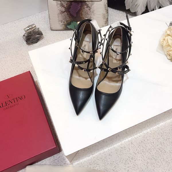 Высокое качество женщин вскользь сандалии высокие каблуки Горячие продажи в 2019ss
Высокое качество женщин вскользь сандалии высокие каблуки Горячие продажи в 2019ss