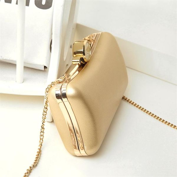 designer fashion women's dinner bag pure color polyester party dress evening bag one-shoulder inclined shoulder four-color optional
designer fashion women's dinner bag pure color polyester party dress evening bag one-shoulder inclined shoulder four-color optional