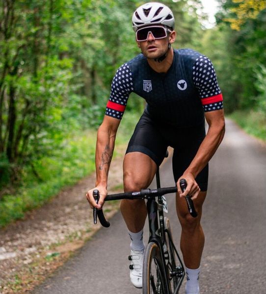2020 black sheep pro team areo cycling jersey short sleeve new aero race cut with lightweight fabric for men and women pink, Black;red
2020 black sheep pro team areo cycling jersey short sleeve new aero race cut with lightweight fabric for men and women pink, Black;red