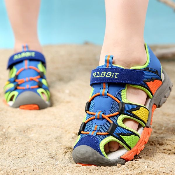 2018 summer new style children shoes boys fashion cut-outs sandals kids canvas rain sandals breathable rubber flats shoes y190525, Black;red
2018 summer new style children shoes boys fashion cut-outs sandals kids canvas rain sandals breathable rubber flats shoes y190525, Black;red