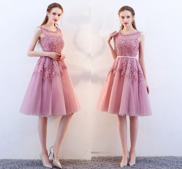real pictures new arrival short prom dresses dark navy black pink red knee length lace applique illusion back cocktail dresses
real pictures new arrival short prom dresses dark navy black pink red knee length lace applique illusion back cocktail dresses